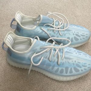 adidas YEEZY sneakers WORN ONCE like new condition